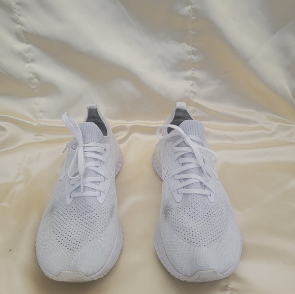 Mens Shoes - Picture 2 of 4